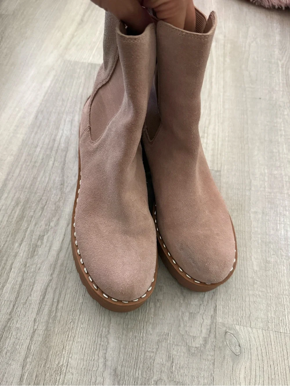 Suede Platform Chelsea Boots - Tan